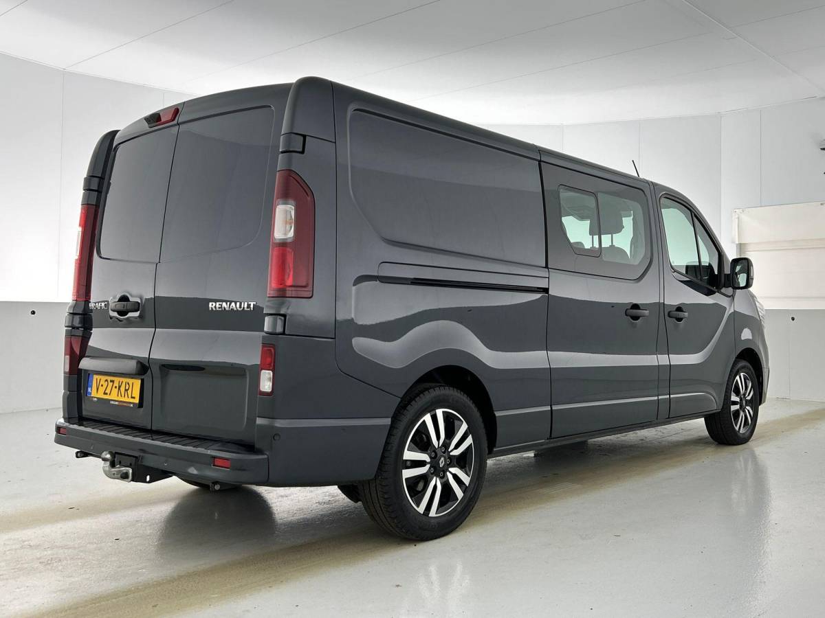 Renault Trafic Renault Trafic 2.0 Blue dC1 150PK L2H1 Dubbele Cabine Automaat Navigatie Airco Lichtmetalen velgen Betimmering Trekhaak Camera Parkeer sensoren Dab