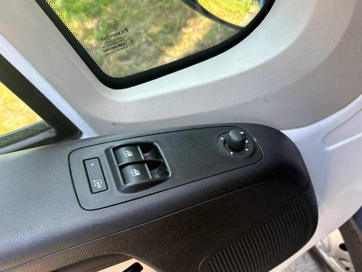 Fiat Ducato Fiat FIAT DUCATO |Kipper|kieper|CNG|NAP|airco|5 zitplaatsen|bluetooth|parkeersensoren achter|trekhaak|elektrisch pakket