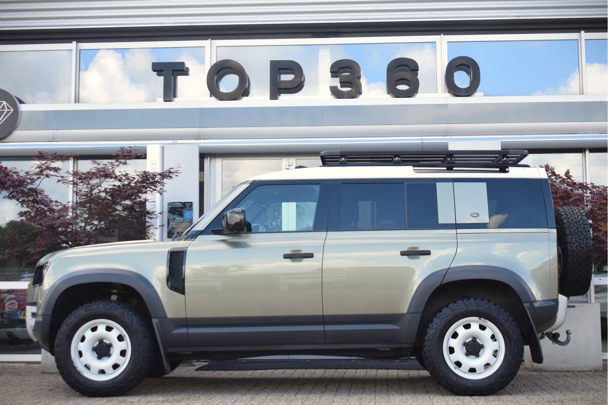 Land Rover Defender Land Rover Defender 110 2.0 P300 110 SE 7p. OrigNL 7-zits | Panodak!