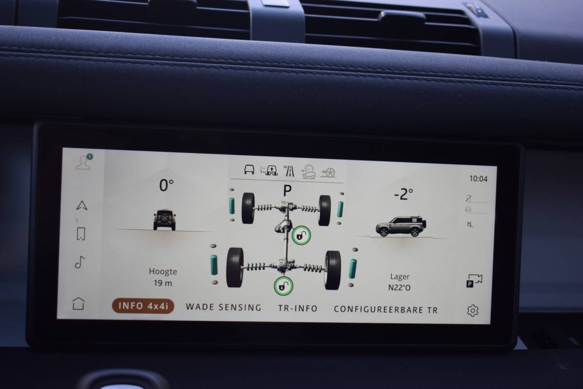 Land Rover Defender Land Rover Defender 110 2.0 P300 110 SE 7p. OrigNL 7-zits | Panodak!