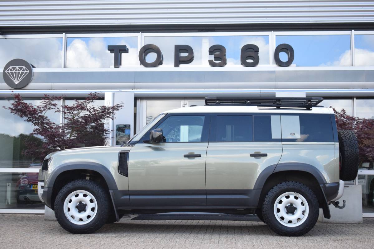Land Rover Defender Land Rover Defender 110 2.0 P300 110 SE 7p. OrigNL 7-zits | Panodak!