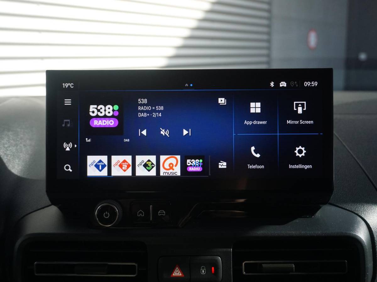 Opel Combo-e Opel Combo Electric L1 50kWh | camera | Apple Carplay/Android Auto  | laadruimtebetimmering  | Comfort stoelen | rijklaarprijs
