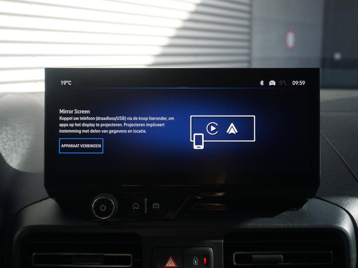 Opel Combo-e Opel Combo Electric L1 50kWh | camera | Apple Carplay/Android Auto  | laadruimtebetimmering  | Comfort stoelen | rijklaarprijs