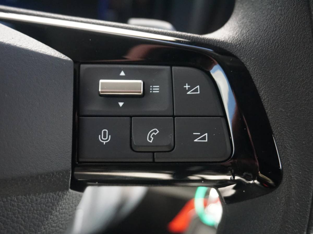 Opel Combo-e Opel Combo Electric L1 50kWh | camera | Apple Carplay/Android Auto  | laadruimtebetimmering  | Comfort stoelen | rijklaarprijs