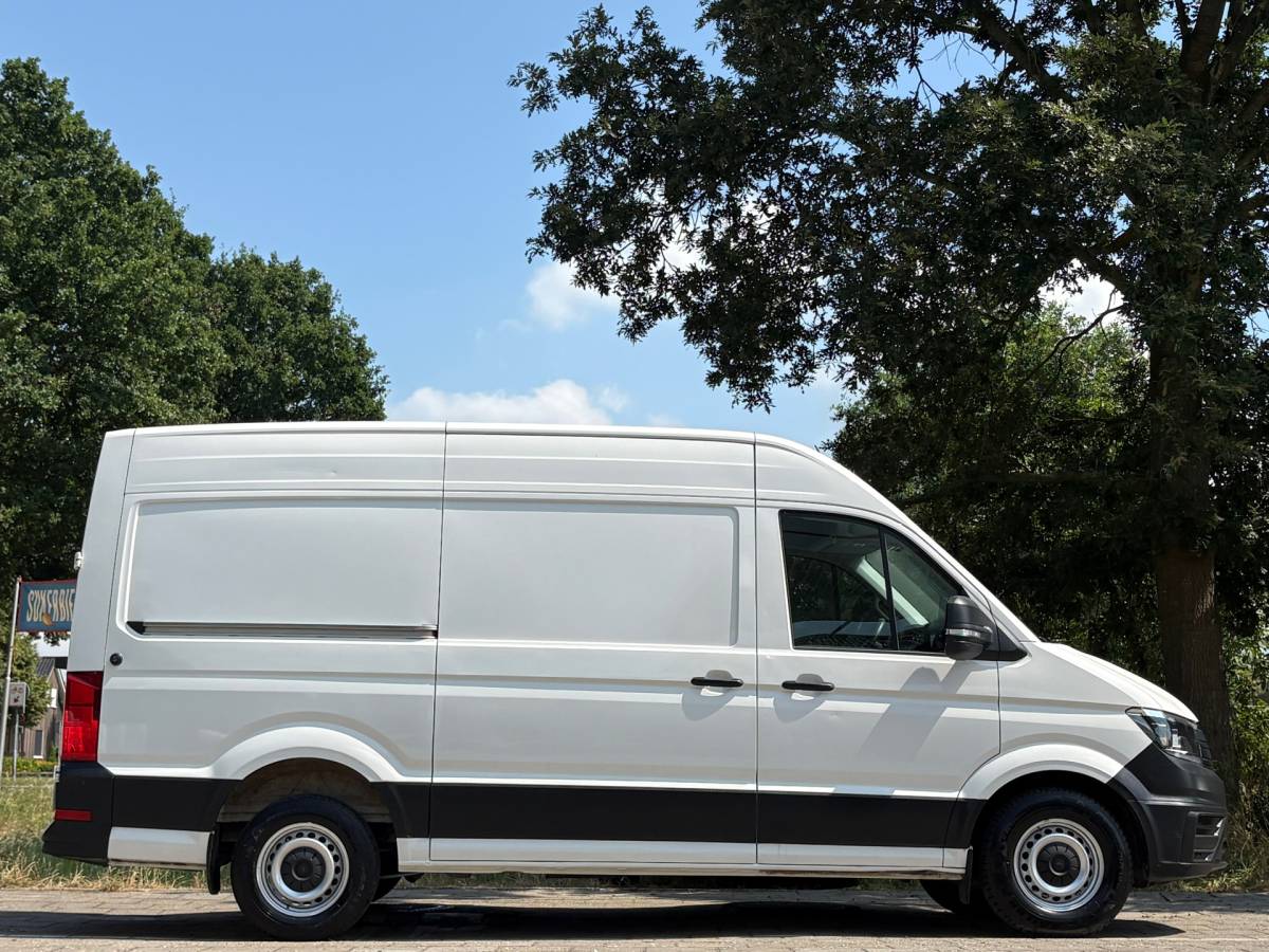 Volkswagen Crafter Volkswagen CRAFTER 35 2.0 TDI L3H2||140PK|airco|cruise|achteruitrijcamera|bluetooth|zes versnellingen|drie zitplaatsen|EURO6.
