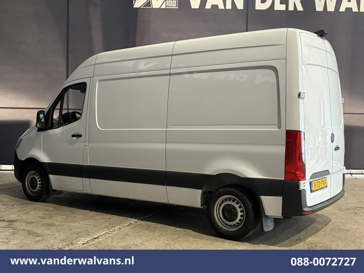 Mercedes-Benz Sprinter Mercedes-Benz Sprinter 315 CDI 150pk L2H2 Euro6 Airco | Camera | Apple Carplay | Cruisecontrol | Chauffeursstoel | Leder Android Auto, Parkeersensoren, Bijrijdersbank