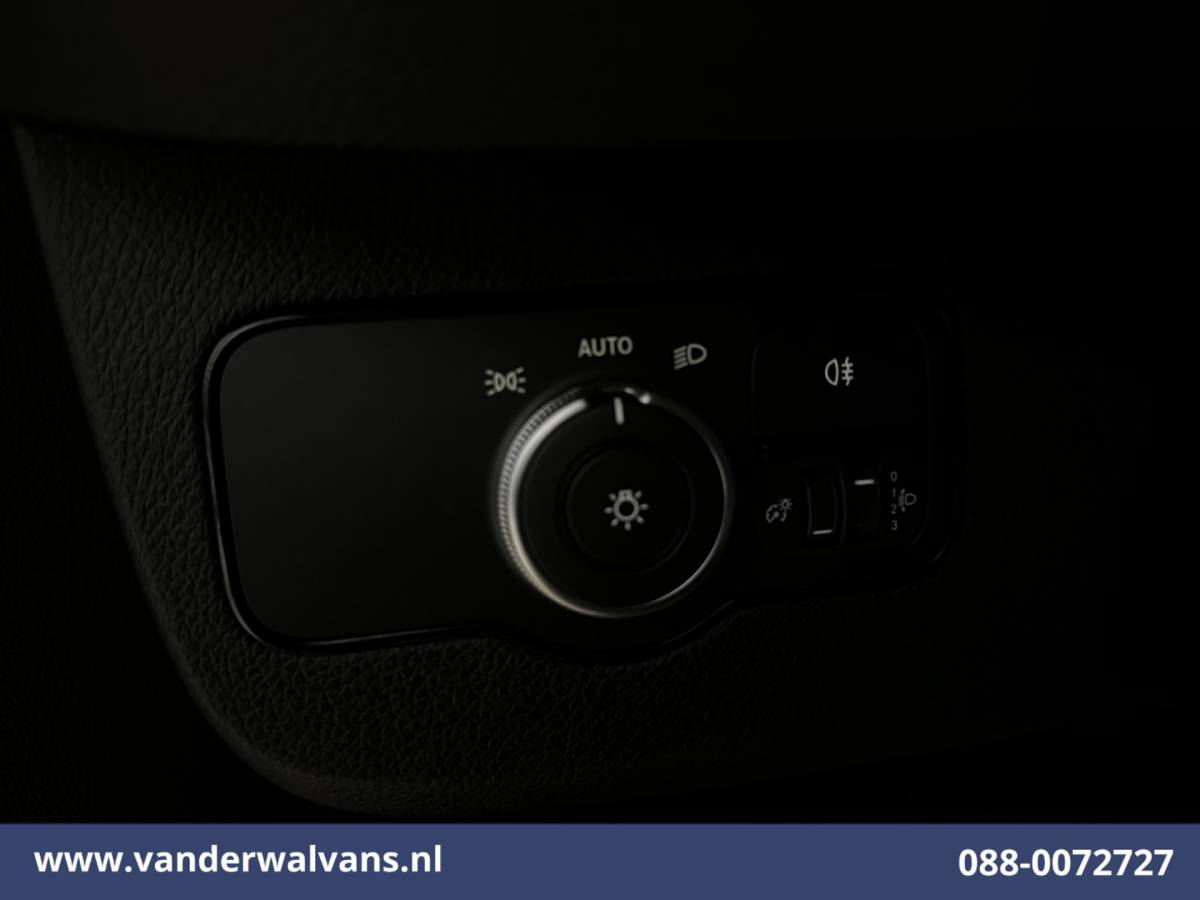 Mercedes-Benz Sprinter Mercedes-Benz Sprinter 315 CDI 150pk L2H2 Euro6 Airco | Camera | Apple Carplay | Cruisecontrol | Chauffeursstoel | Leder Android Auto, Parkeersensoren, Bijrijdersbank