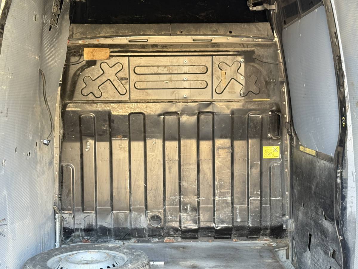 Iveco Daily Iveco Daily 35S14 2.3 Automaat L2H2 Climate Control Cruise Control 3.5t Trekhaak