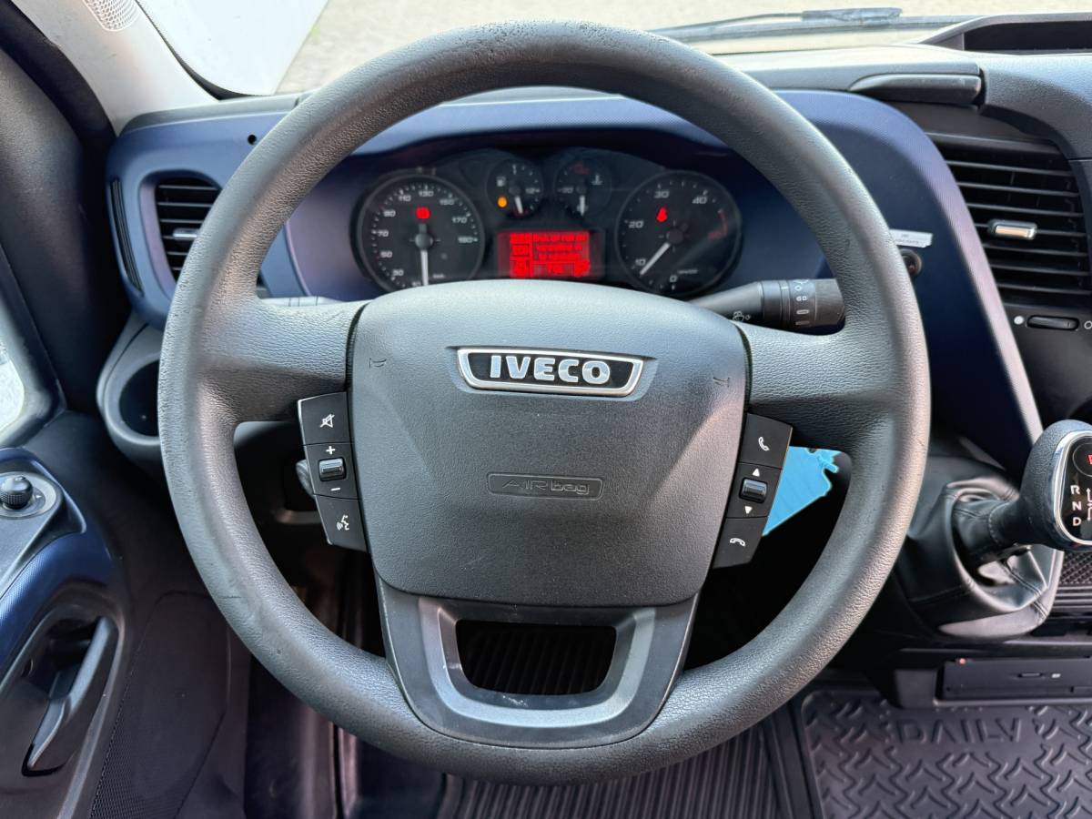 Iveco Daily Iveco Daily 35S14 2.3 Automaat L2H2 Climate Control Cruise Control 3.5t Trekhaak