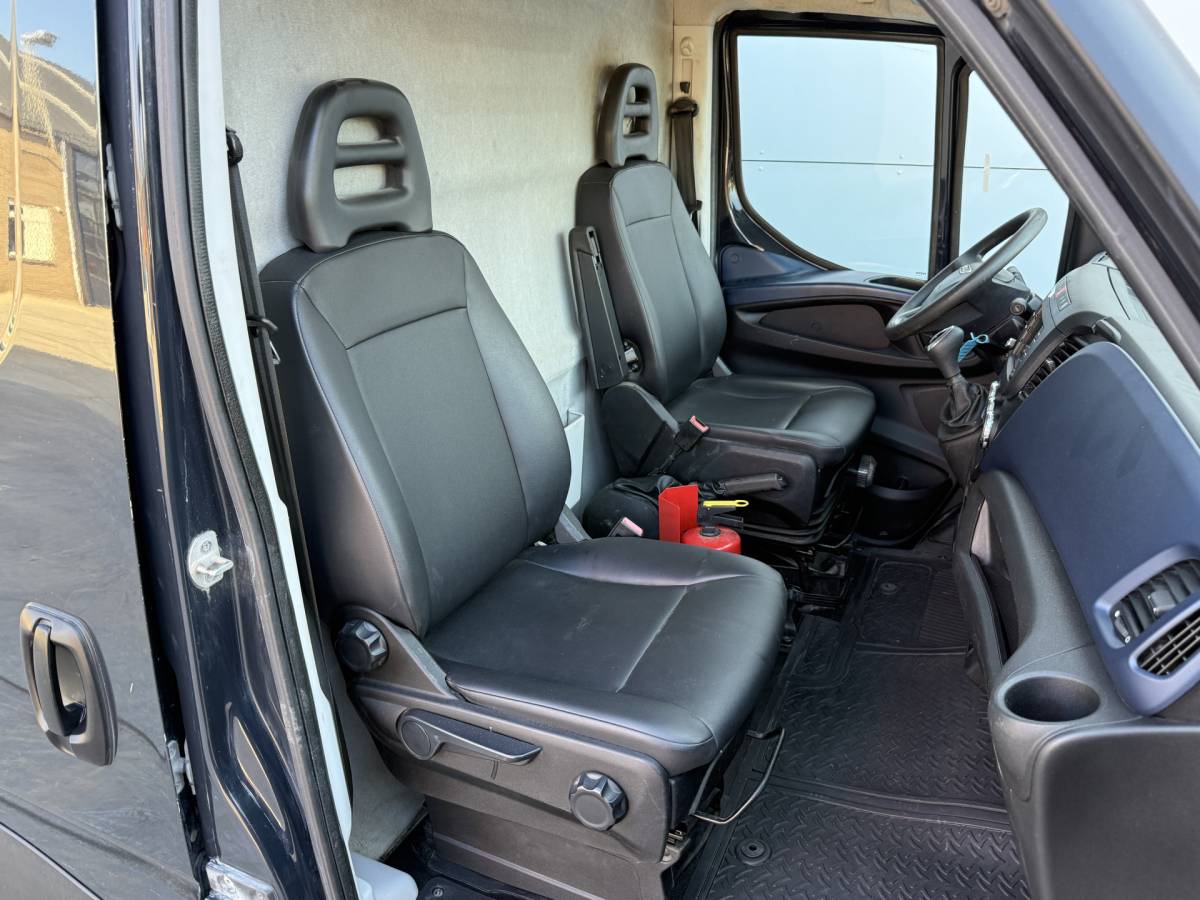 Iveco Daily Iveco Daily 35S14 2.3 Automaat L2H2 Climate Control Cruise Control 3.5t Trekhaak