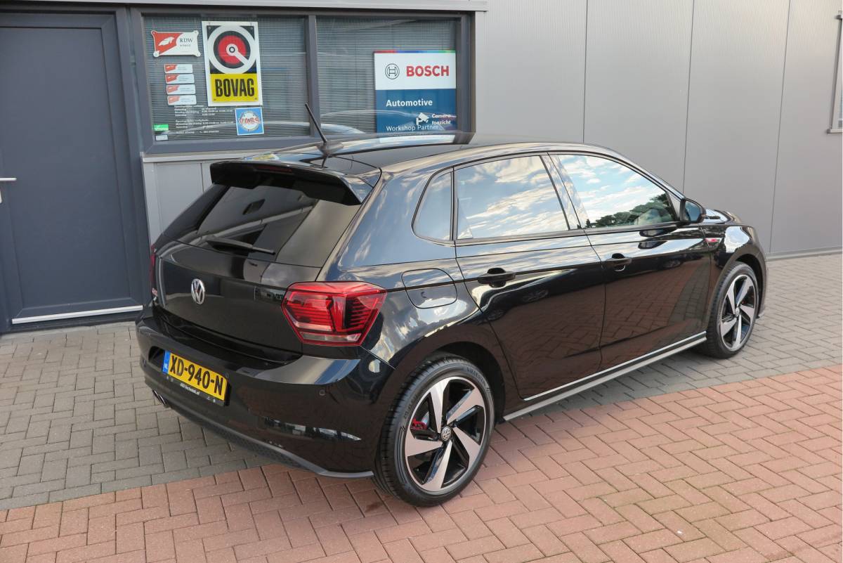 Volkswagen Polo Volkswagen Polo 2.0 TSI GTI 147kw 200PK DSG Led, Virtual cockpit , Stoelverwarming , Navi , Carplay, PDC, Schakelflippers , Camera ,Adaptive cruise  , etc. (Recent onderhouden , historie volledig bekend)
