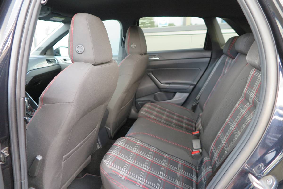 Volkswagen Polo Volkswagen Polo 2.0 TSI GTI 147kw 200PK DSG Led, Virtual cockpit , Stoelverwarming , Navi , Carplay, PDC, Schakelflippers , Camera ,Adaptive cruise  , etc. (Recent onderhouden , historie volledig bekend)