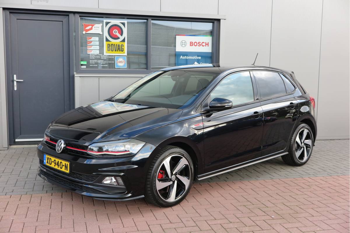 Volkswagen Polo Volkswagen Polo 2.0 TSI GTI 147kw 200PK DSG Led, Virtual cockpit , Stoelverwarming , Navi , Carplay, PDC, Schakelflippers , Camera ,Adaptive cruise  , etc. (Recent onderhouden , historie volledig bekend)