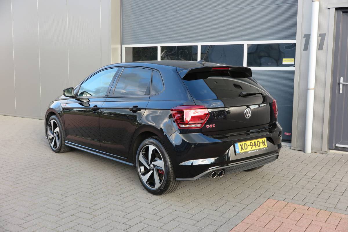 Volkswagen Polo Volkswagen Polo 2.0 TSI GTI 147kw 200PK DSG Led, Virtual cockpit , Stoelverwarming , Navi , Carplay, PDC, Schakelflippers , Camera ,Adaptive cruise  , etc. (Recent onderhouden , historie volledig bekend)