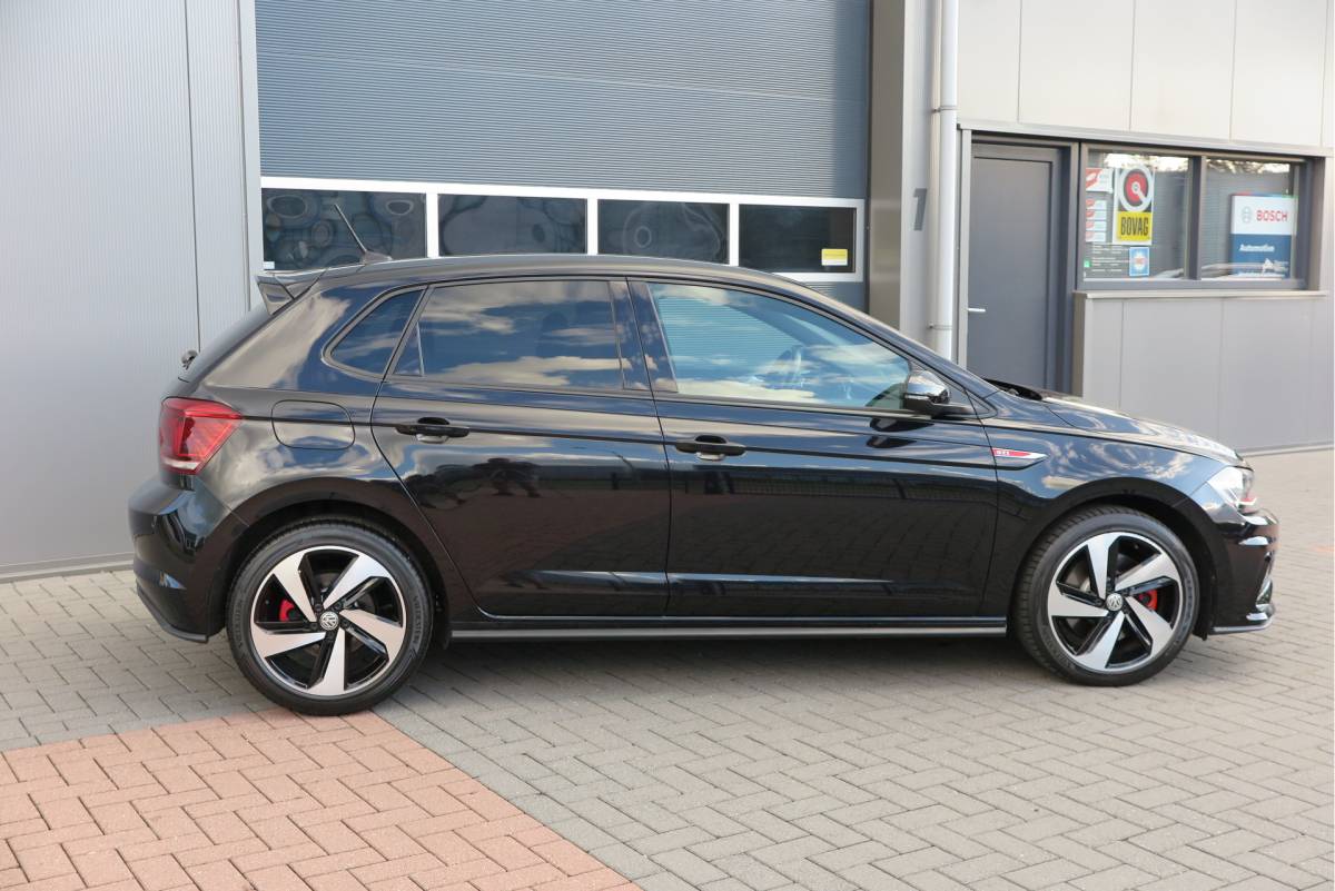 Volkswagen Polo Volkswagen Polo 2.0 TSI GTI 147kw 200PK DSG Led, Virtual cockpit , Stoelverwarming , Navi , Carplay, PDC, Schakelflippers , Camera ,Adaptive cruise  , etc. (Recent onderhouden , historie volledig bekend)