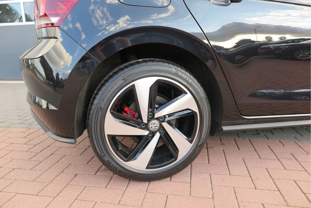 Volkswagen Polo Volkswagen Polo 2.0 TSI GTI 147kw 200PK DSG Led, Virtual cockpit , Stoelverwarming , Navi , Carplay, PDC, Schakelflippers , Camera ,Adaptive cruise  , etc. (Recent onderhouden , historie volledig bekend)