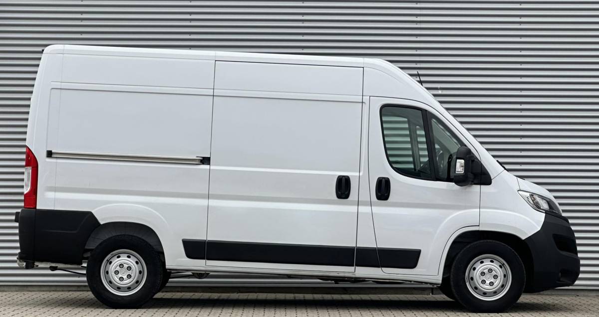 Opel Movano Opel Movano 2.2D 165 Zwaar L2H2 3.5t Carplay|Cruise|Airco|Trek Peugeot Boxer/Citroén Jumper/Fiat Ducato