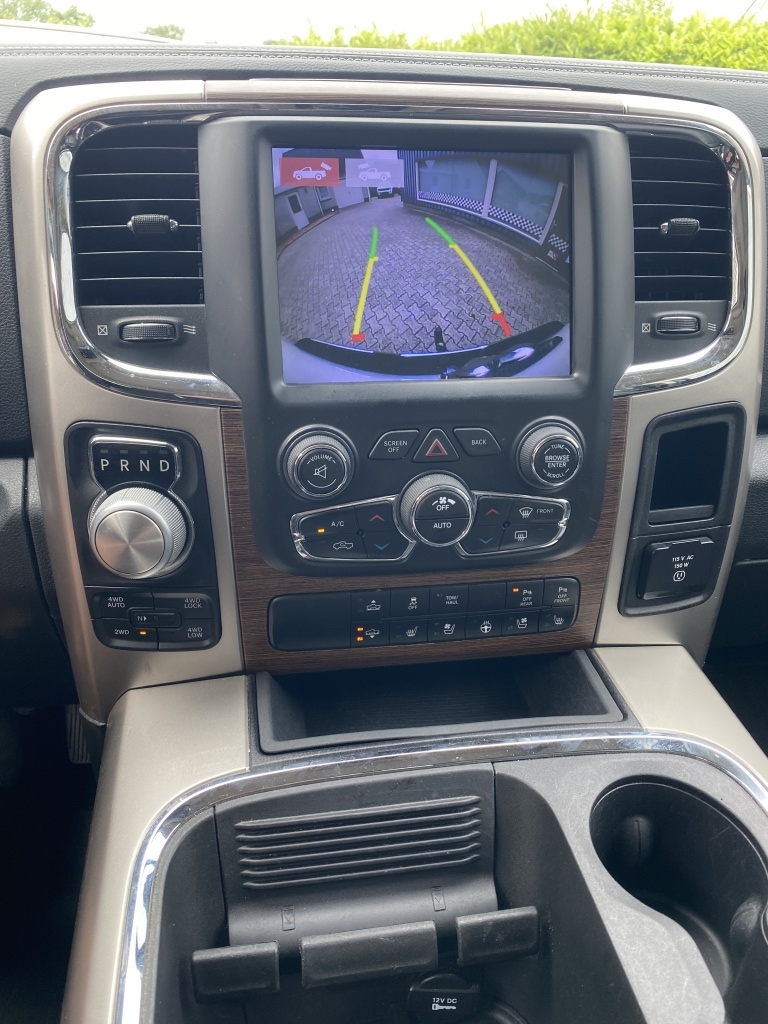 Dodge Ram 1500 Dodge Ram 1500 5.7 V8 1 Eigenaar. Zeer netjes.