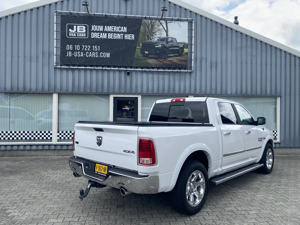Dodge Ram 1500 Dodge Ram 1500 5.7 V8 1 Eigenaar. Zeer netjes.