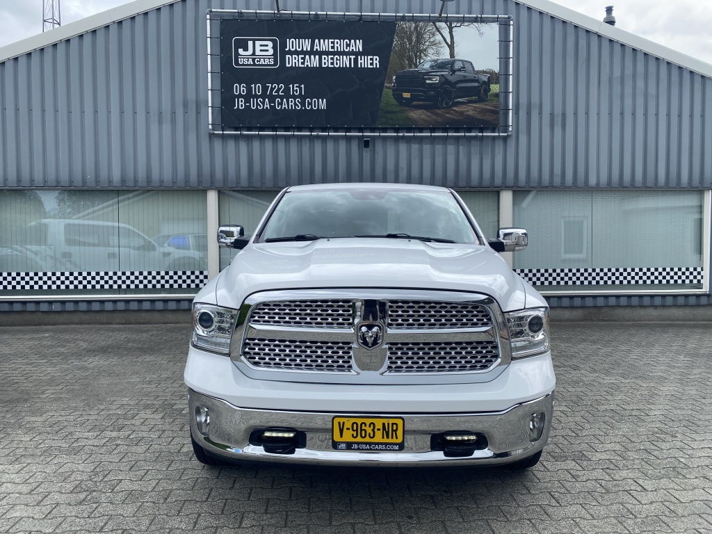Dodge Ram 1500 Dodge Ram 1500 5.7 V8 1 Eigenaar. Zeer netjes.