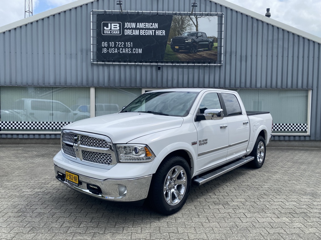 Dodge Ram 1500 Dodge Ram 1500 5.7 V8 1 Eigenaar. Zeer netjes.