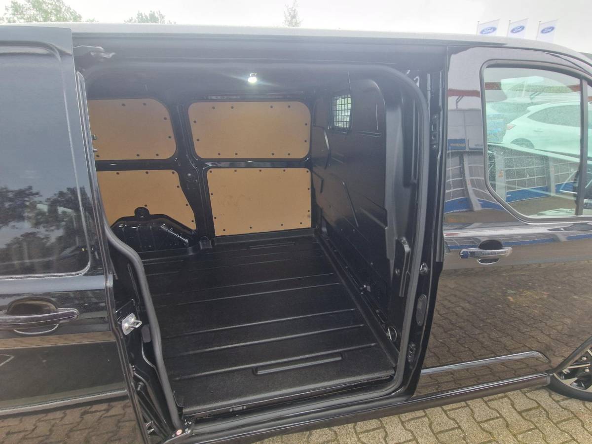 Ford Transit Custom Ford Transit Custom 320 2.0 TDCI L1H1 Sport | 185PK! | ZEER NETTE AUTO! | Bi-Xenon | Winterpack | Navigatie | Camera achter | Led dagrijverlichting | Raptor grille | Leder/stof bekleding