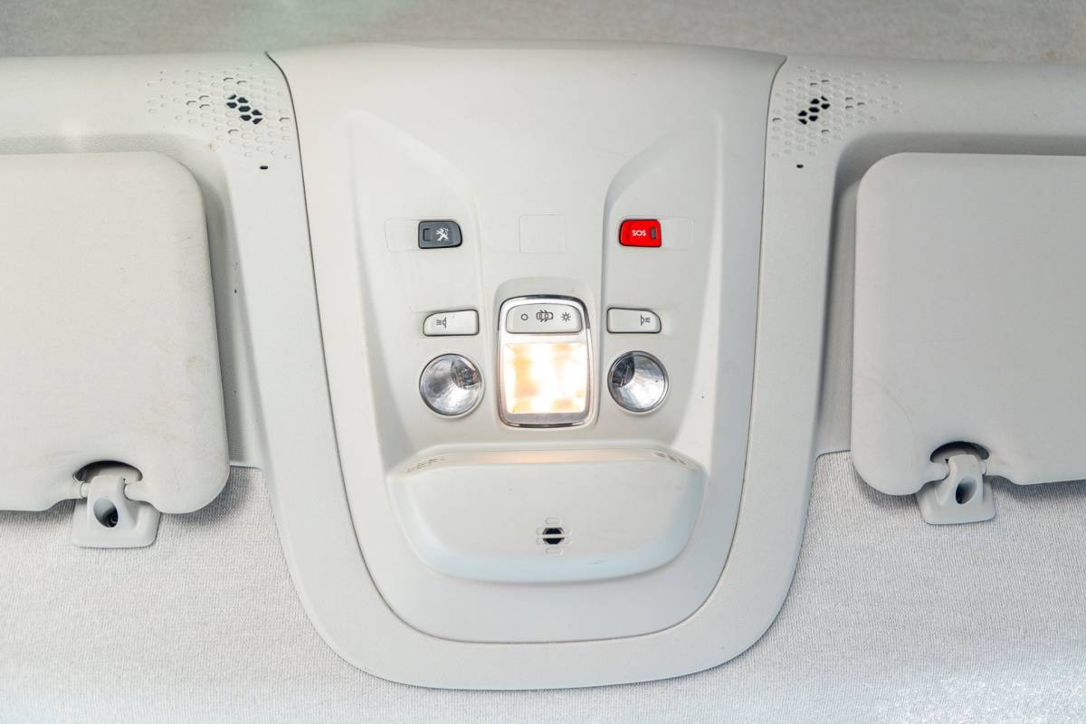 Peugeot Partner Peugeot Partner 1.6 BlueHDI Pro Trekhaak I Airco I Bluetooth I Betimmering I NAP I BTW