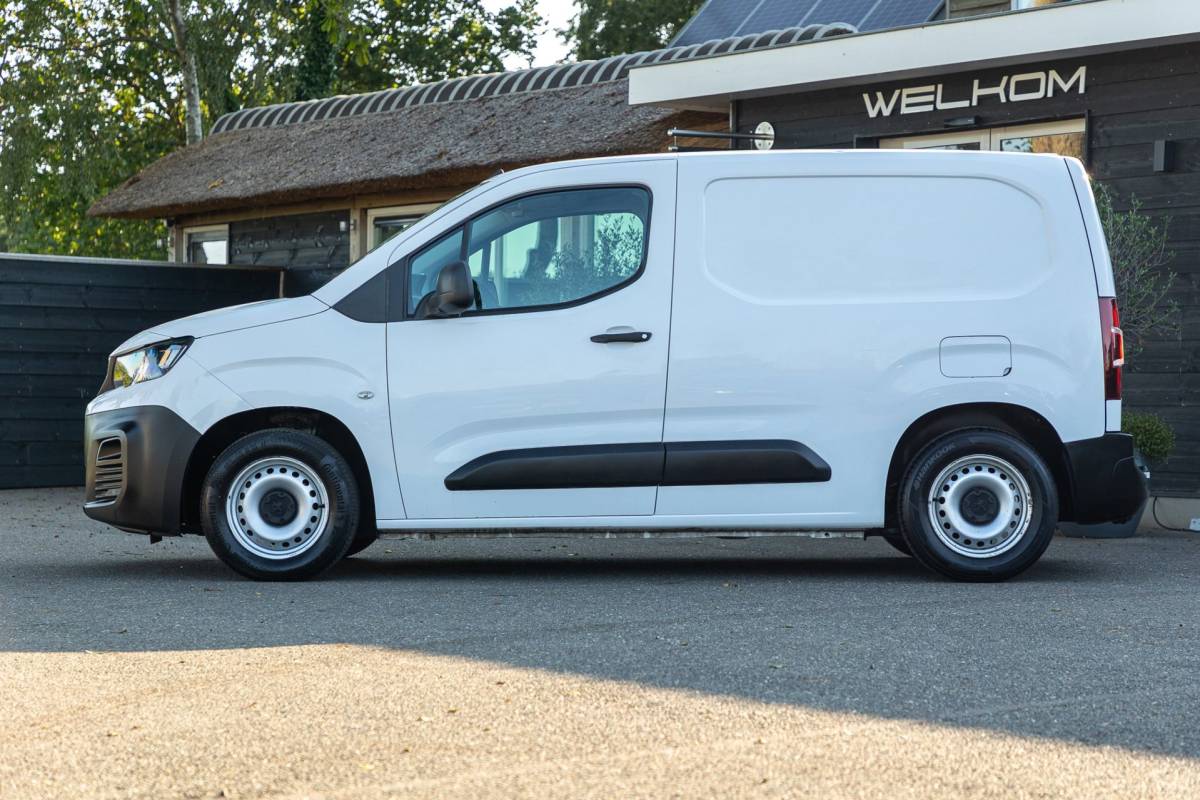 Peugeot Partner Peugeot Partner 1.6 BlueHDI Pro Trekhaak I Airco I Bluetooth I Betimmering I NAP I BTW
