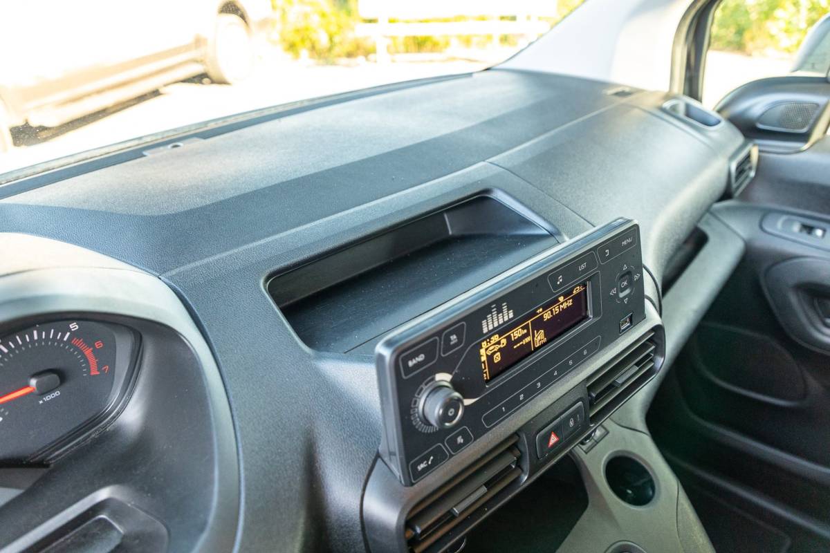 Peugeot Partner Peugeot Partner 1.6 BlueHDI Pro Trekhaak I Airco I Bluetooth I Betimmering I NAP I BTW