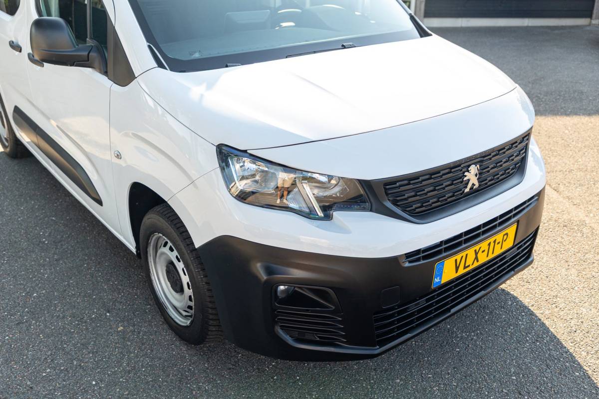 Peugeot Partner Peugeot Partner 1.2 PureTech 110 PK Premium Airco I Cruise I CarPlay I Android I Parkeersensoren I NAP
