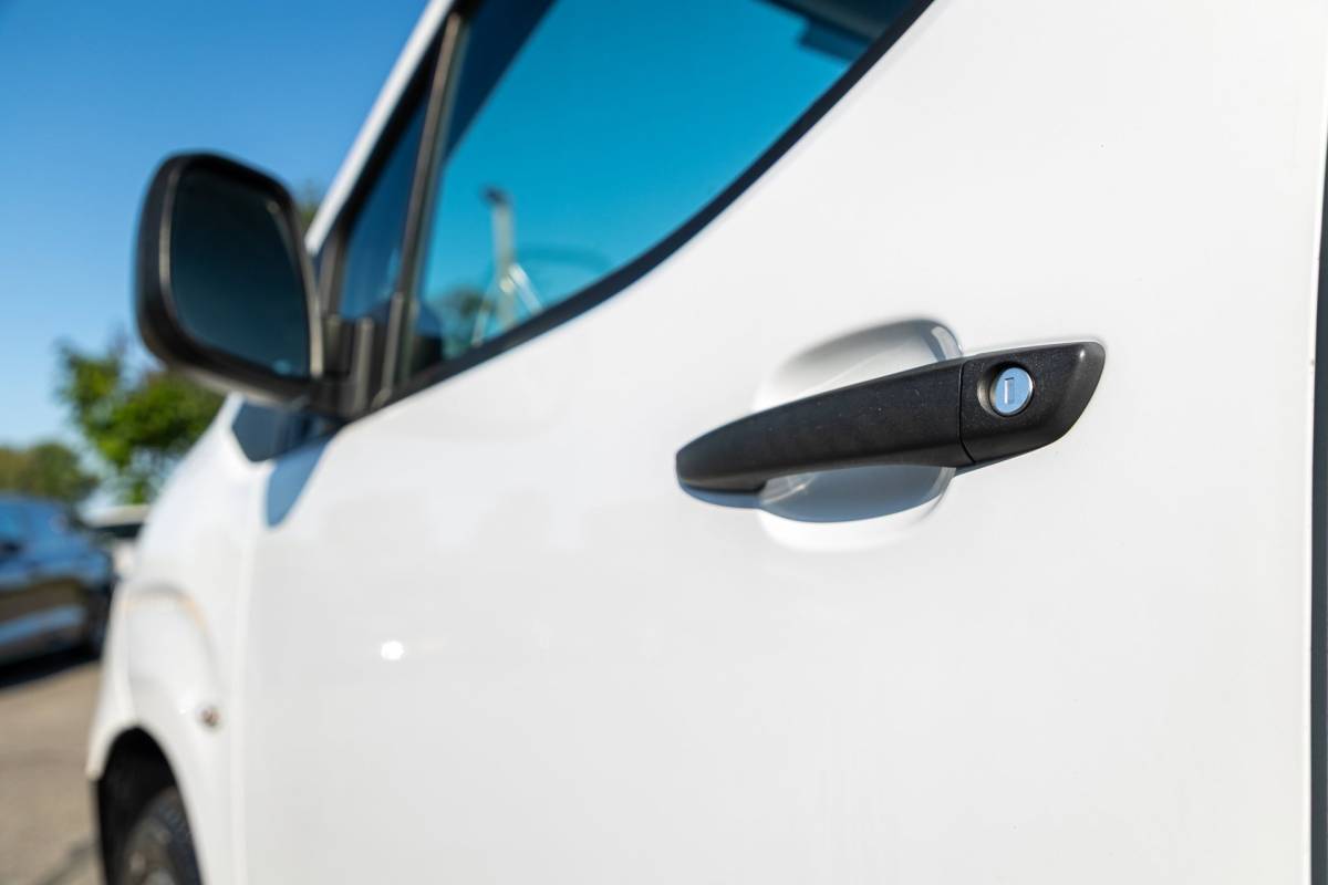Peugeot Partner Peugeot Partner 1.2 PureTech 110 PK Premium Airco I Cruise I CarPlay I Android I Parkeersensoren I NAP