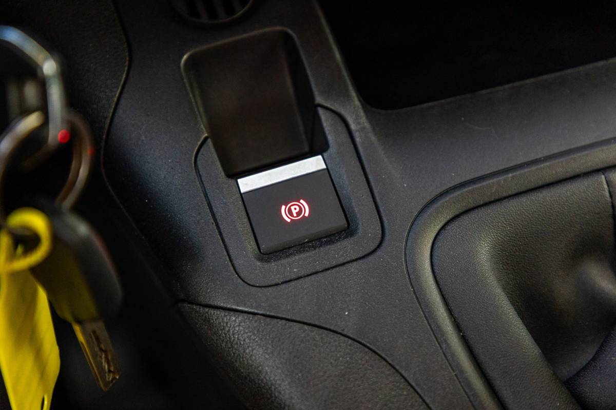 Peugeot Partner Peugeot Partner 1.2 PureTech 110 PK Premium Airco I Cruise I CarPlay I Android I Parkeersensoren I NAP