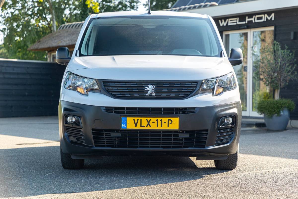 Peugeot Partner Peugeot Partner 1.2 PureTech 110 PK Premium Airco I Cruise I CarPlay I Android I Parkeersensoren I NAP