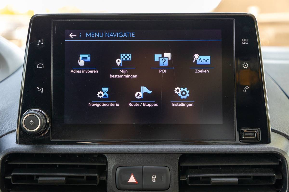 Peugeot Partner Peugeot Partner 1.2 PureTech 110 PK Premium Airco I Cruise I CarPlay I Android I Parkeersensoren I NAP