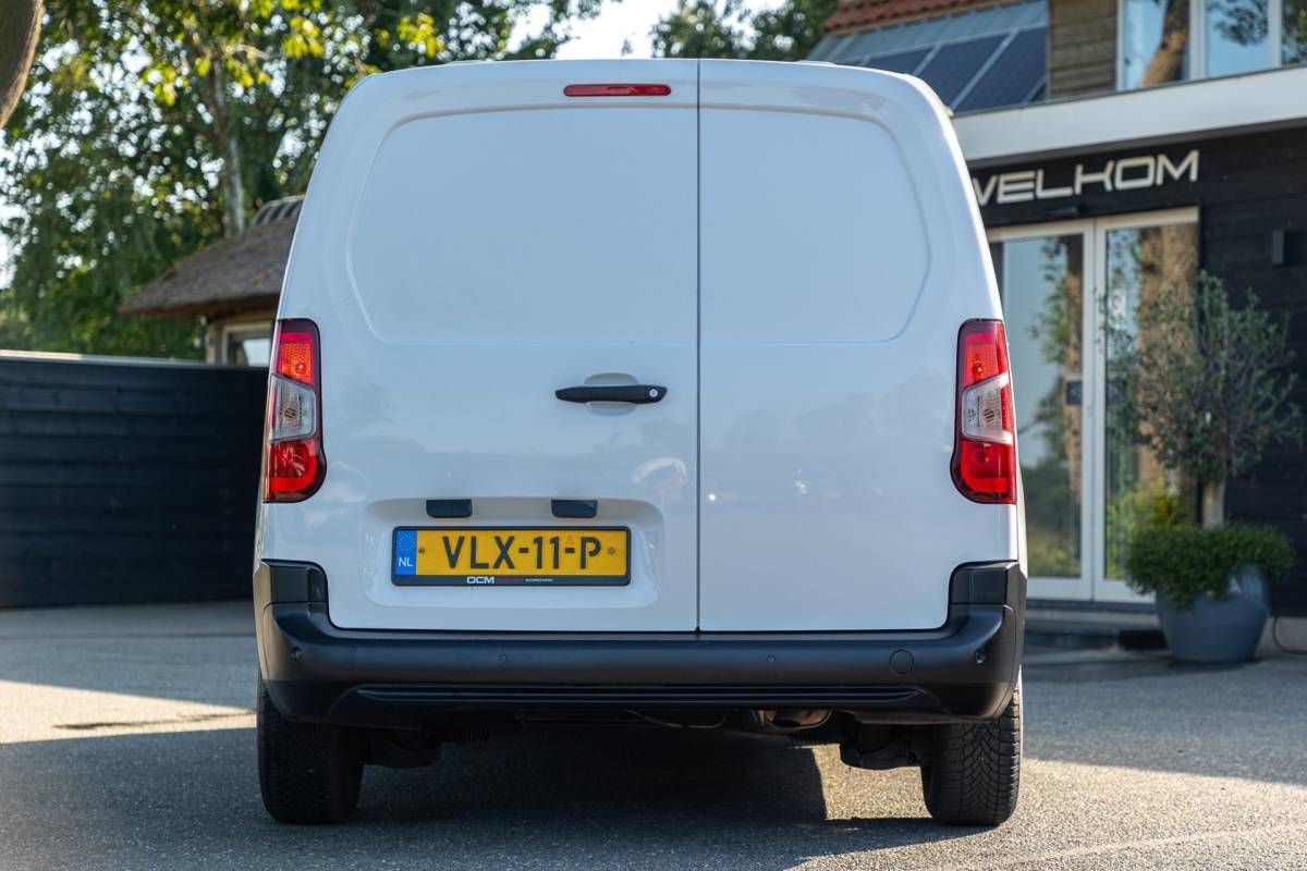Peugeot Partner Peugeot Partner 1.2 PureTech 110 PK Premium Airco I Cruise I CarPlay I Android I Parkeersensoren I NAP