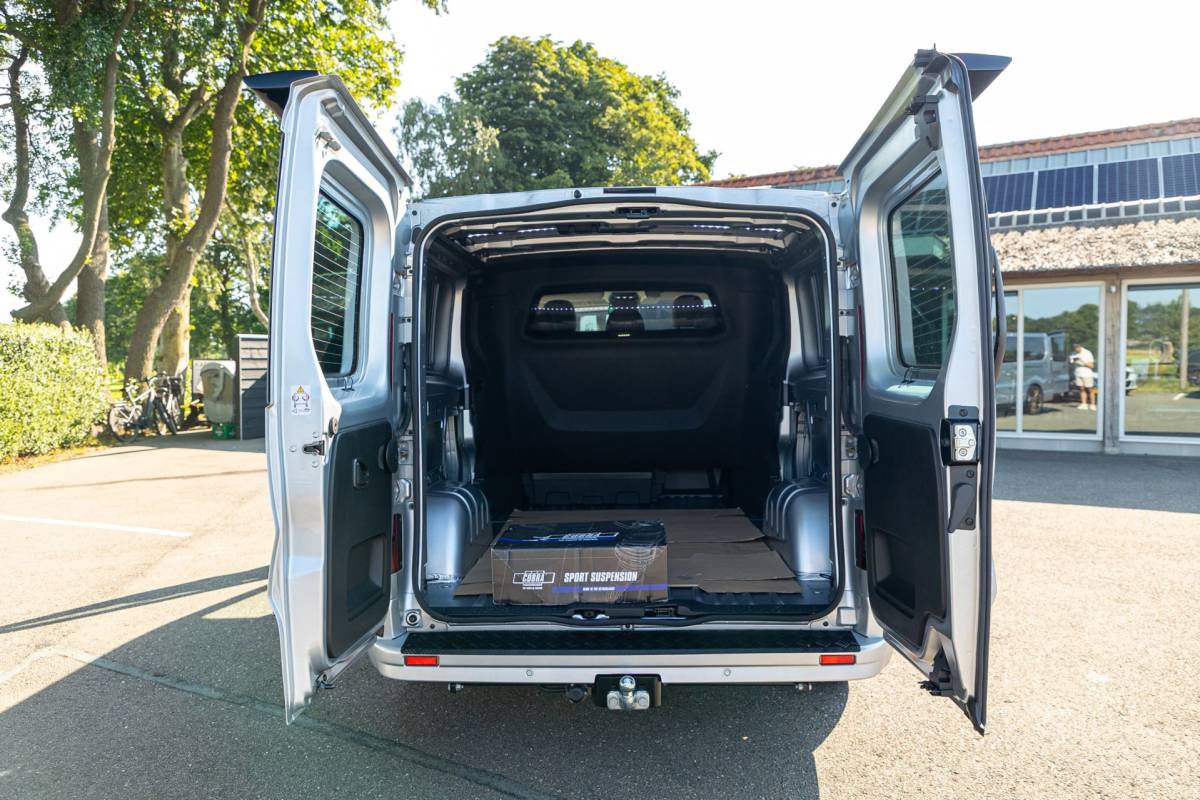 Renault Trafic Renault TRAFIC 2.0 Blue dCi EDC 170 T29 L2H1 Extra Dubbele Cabine I Automaat I 19 Inch I Spoilerset I Trekhaak I Camera I Nieuw