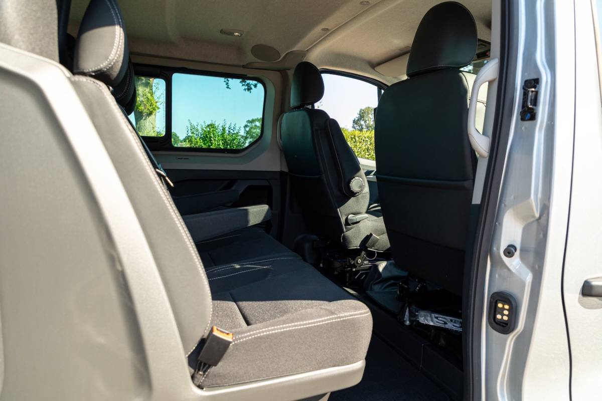 Renault Trafic Renault TRAFIC 2.0 Blue dCi EDC 170 T29 L2H1 Extra Dubbele Cabine I Automaat I 19 Inch I Spoilerset I Trekhaak I Camera I Nieuw