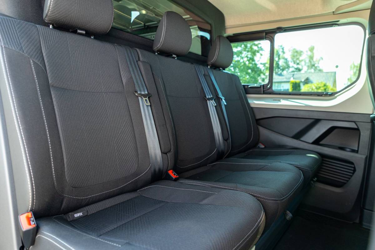 Renault Trafic Renault TRAFIC 2.0 Blue dCi EDC 170 T29 L2H1 Extra Dubbele Cabine I Automaat I 19 Inch I Spoilerset I Trekhaak I Camera I Nieuw
