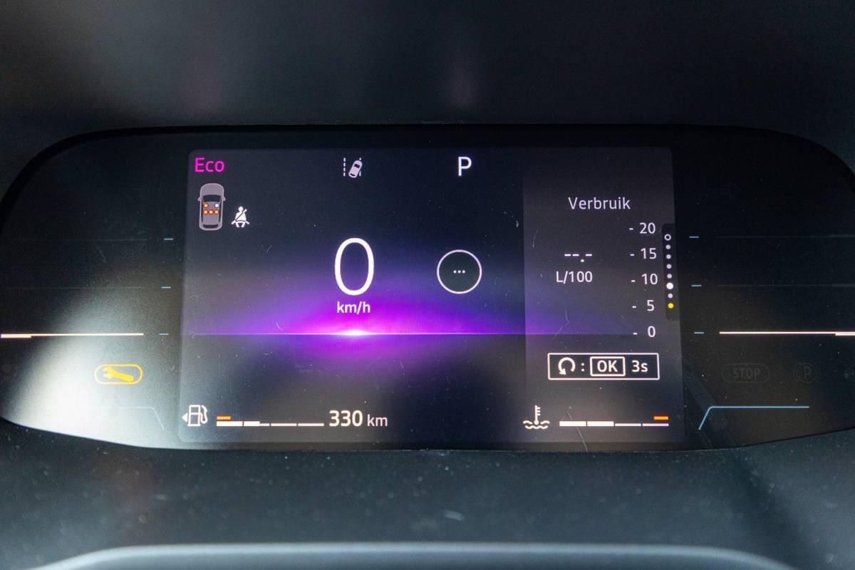 Renault Trafic Renault TRAFIC 2.0 Blue dCi EDC 170 T29 L2H1 Extra Dubbele Cabine I Automaat I 19 Inch I Spoilerset I Trekhaak I Camera I Nieuw