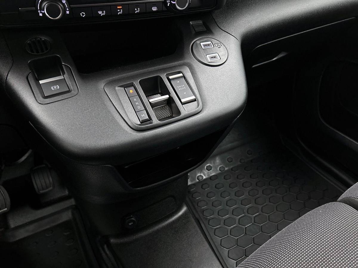 Opel Combo Opel Combo 1.5 BlueHDi 130PK L2 Automaat Apple Carplay / Android Auto Navigatie Trekhaak Airco Camera Cruise Control Parkeersensoren V+A DAB