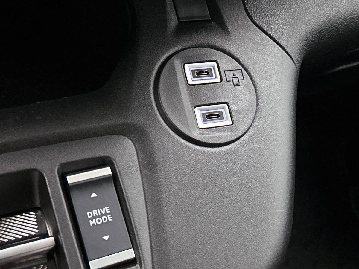 Opel Combo Opel Combo 1.5 BlueHDi 130PK L2 Automaat Apple Carplay / Android Auto Navigatie Trekhaak Airco Camera Cruise Control Parkeersensoren V+A DAB