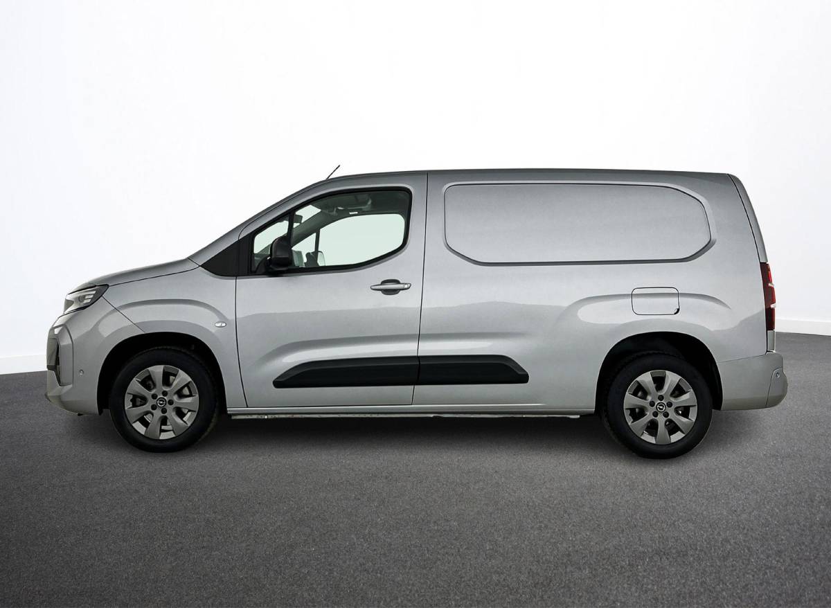 Opel Combo Opel Combo 1.5 BlueHDi 130PK L2 Automaat Apple Carplay / Android Auto Navigatie Trekhaak Airco Camera Cruise Control Parkeersensoren V+A DAB