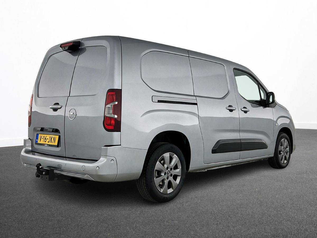 Opel Combo Opel Combo 1.5 BlueHDi 130PK L2 Automaat Apple Carplay / Android Auto Navigatie Trekhaak Airco Camera Cruise Control Parkeersensoren V+A DAB