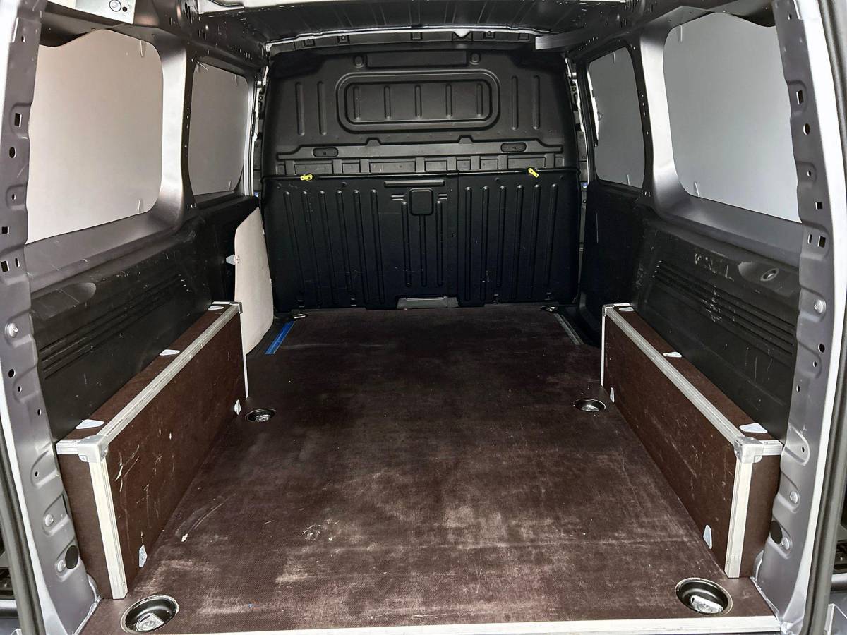 Opel Combo Opel Combo 1.5 BlueHDi 130PK L2 Automaat Apple Carplay / Android Auto Navigatie Trekhaak Airco Camera Cruise Control Parkeersensoren V+A DAB