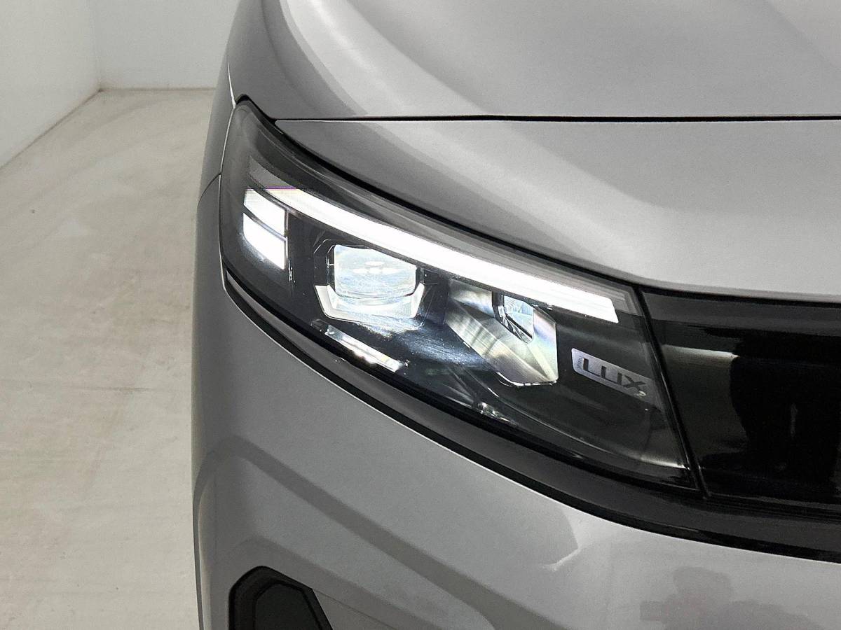 Opel Combo Opel Combo 1.5 BlueHDi 130PK L2 Automaat Apple Carplay / Android Auto Navigatie Trekhaak Airco Camera Cruise Control Parkeersensoren V+A DAB