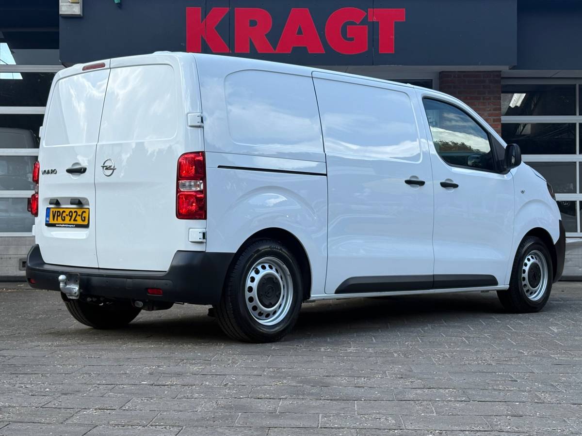 Opel Vivaro Opel Vivaro 2.0 CDTI L2H1 Edition|144PK|airco|cruise|apple carplay|trekhaak|parkeersensoren achter|drie zitplaatsen|EURO6.