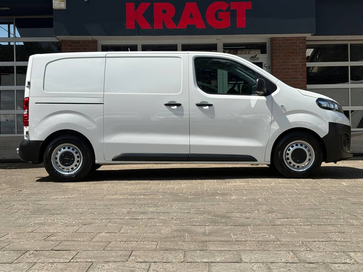 Opel Vivaro Opel Vivaro 2.0 CDTI L2H1 Edition|144PK|airco|cruise|apple carplay|trekhaak|parkeersensoren achter|drie zitplaatsen|EURO6.