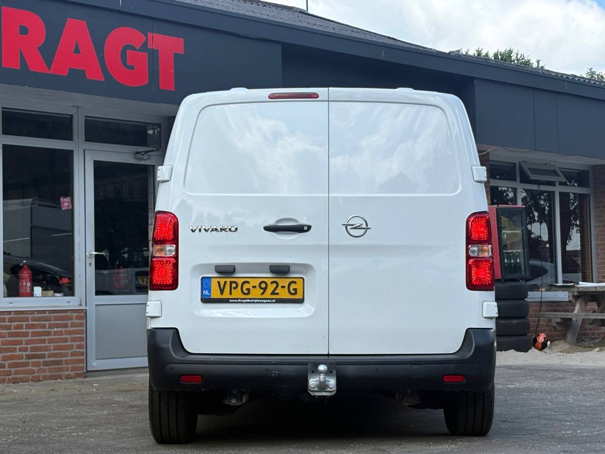 Opel Vivaro Opel Vivaro 2.0 CDTI L2H1 Edition|144PK|airco|cruise|apple carplay|trekhaak|parkeersensoren achter|drie zitplaatsen|EURO6.