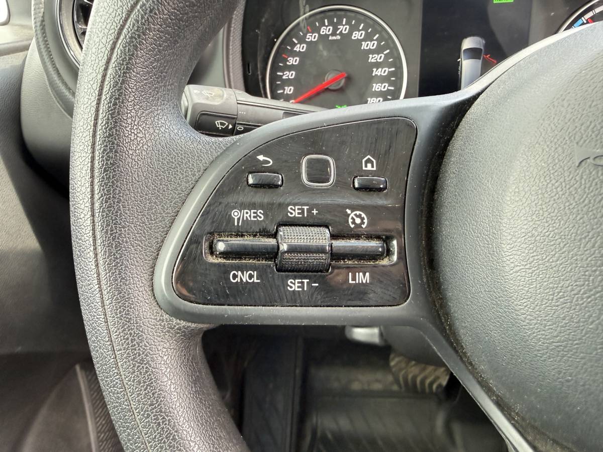 Mercedes-Benz eCitan Mercedes-Benz eCitan 112 51 kWh L1 284kkm WLTP Camera MBUX Trekhaak 75kW Snelladen Apple Carplay Cruise Control