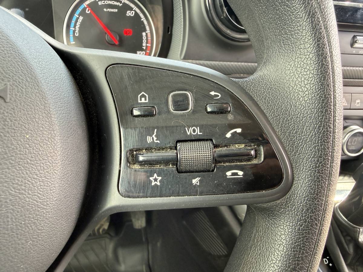 Mercedes-Benz eCitan Mercedes-Benz eCitan 112 51 kWh L1 284kkm WLTP Camera MBUX Trekhaak 75kW Snelladen Apple Carplay Cruise Control
